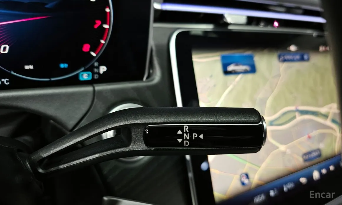 Фото 9 - Mercedes-Benz E-Class