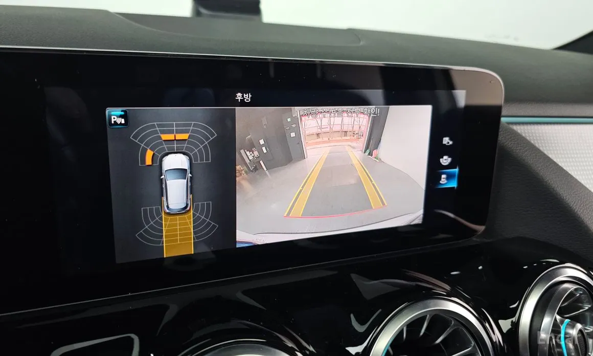 Фото 15 - Mercedes-Benz GLA-Class