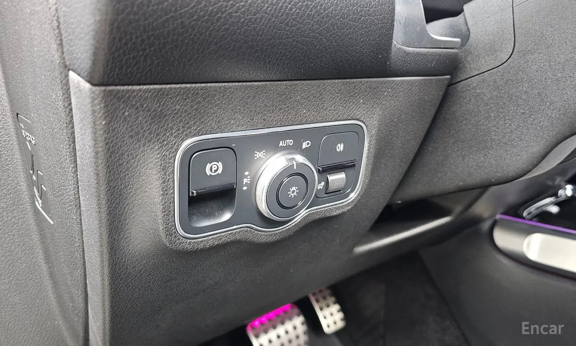 Фото 15 - Mercedes-Benz GLB-Class