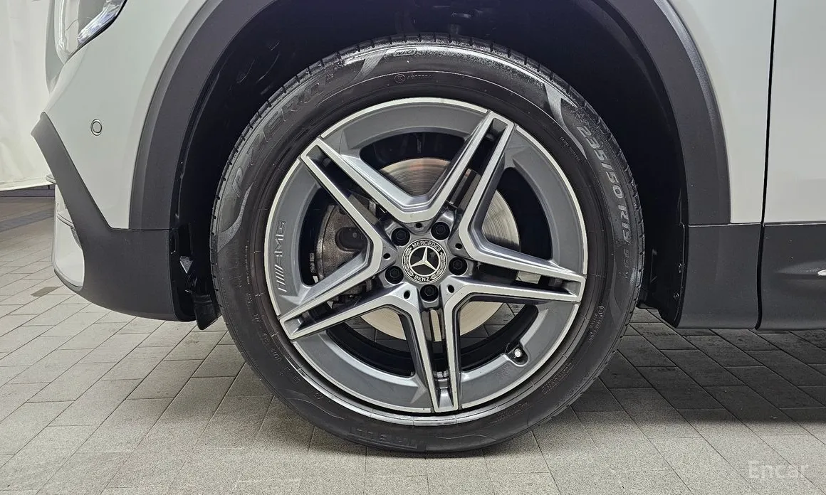 Фото 5 - Mercedes-Benz GLB-Class