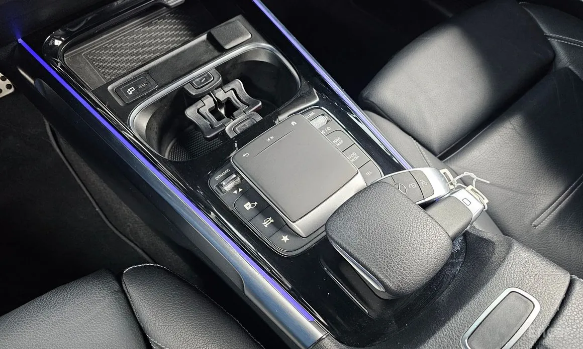 Фото 9 - Mercedes-Benz GLB-Class