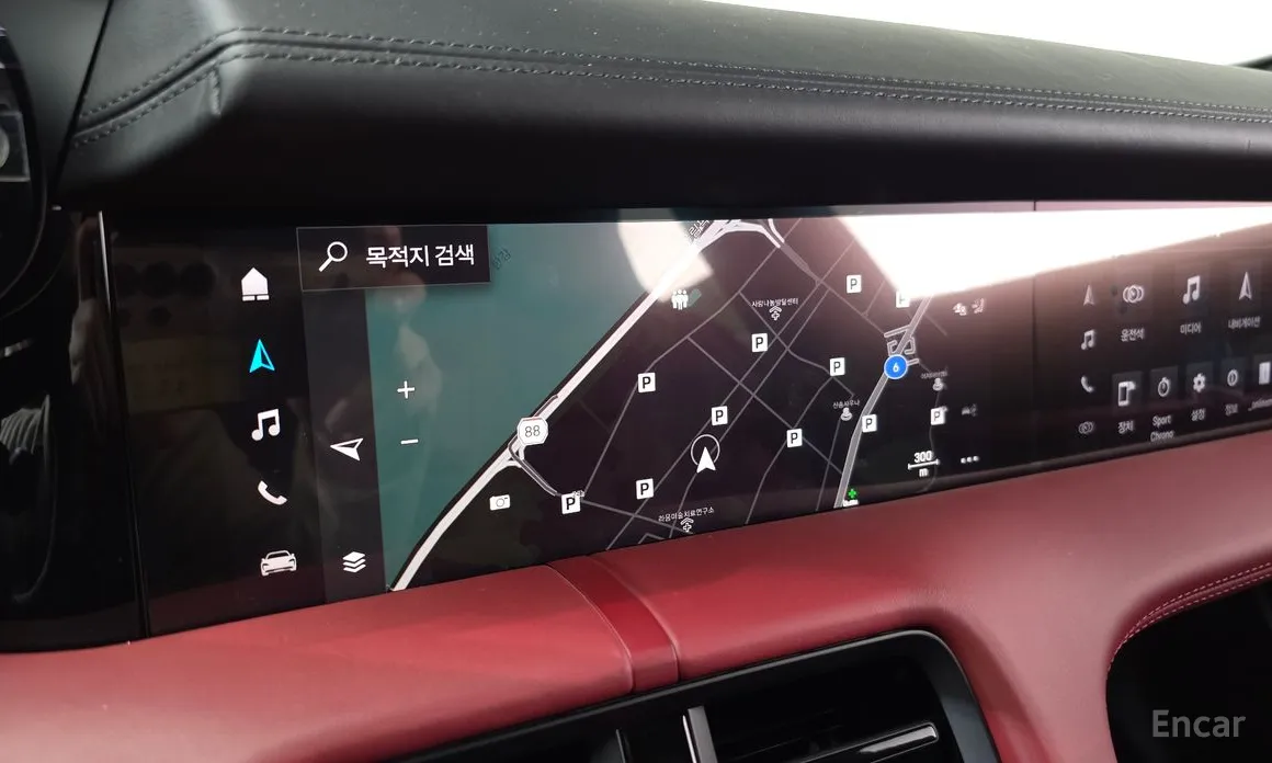 Фото 14 - Porsche Taycan