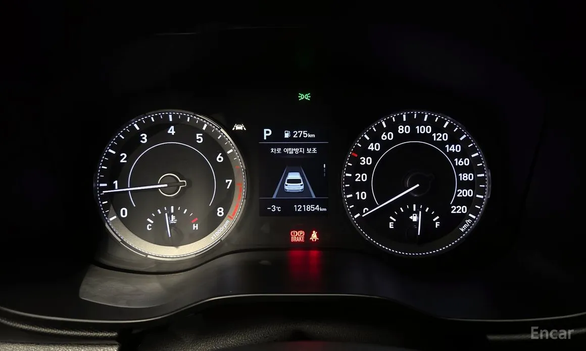 Фото 8 - Hyundai Venue