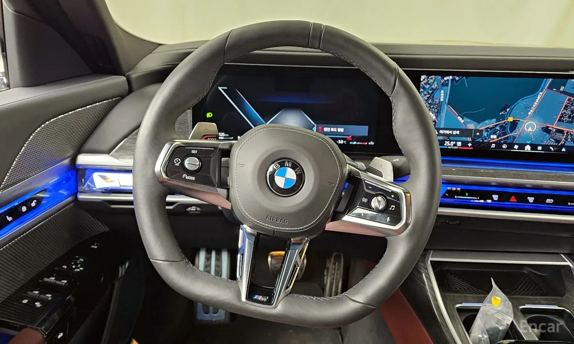 Фото 13 - BMW 7 Series