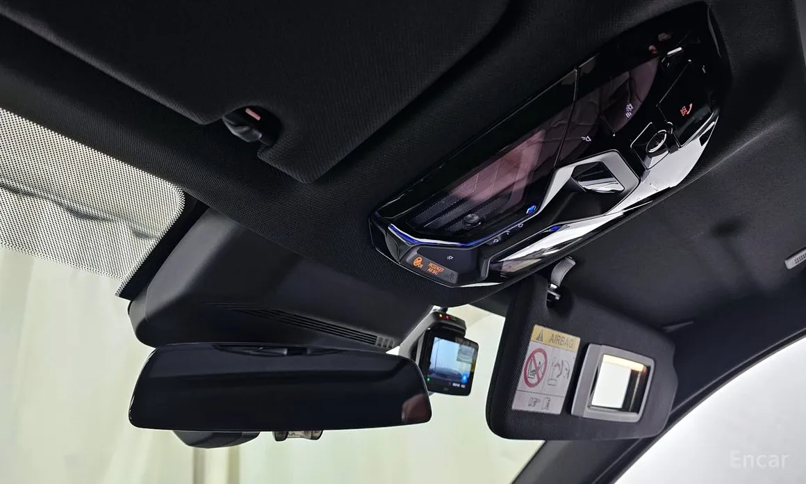 Фото 16 - BMW 7 Series