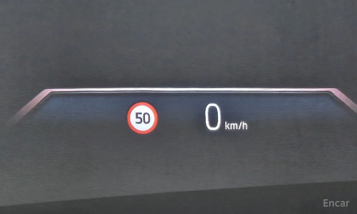 Фото 17 - BMW 7 Series