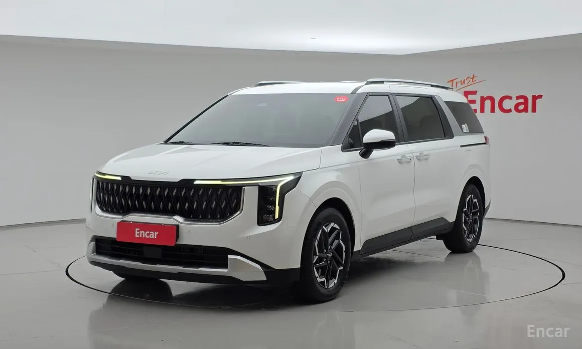 Фото 1 - Kia Carnival