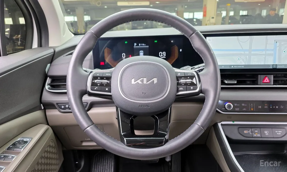 Фото 13 - Kia Carnival