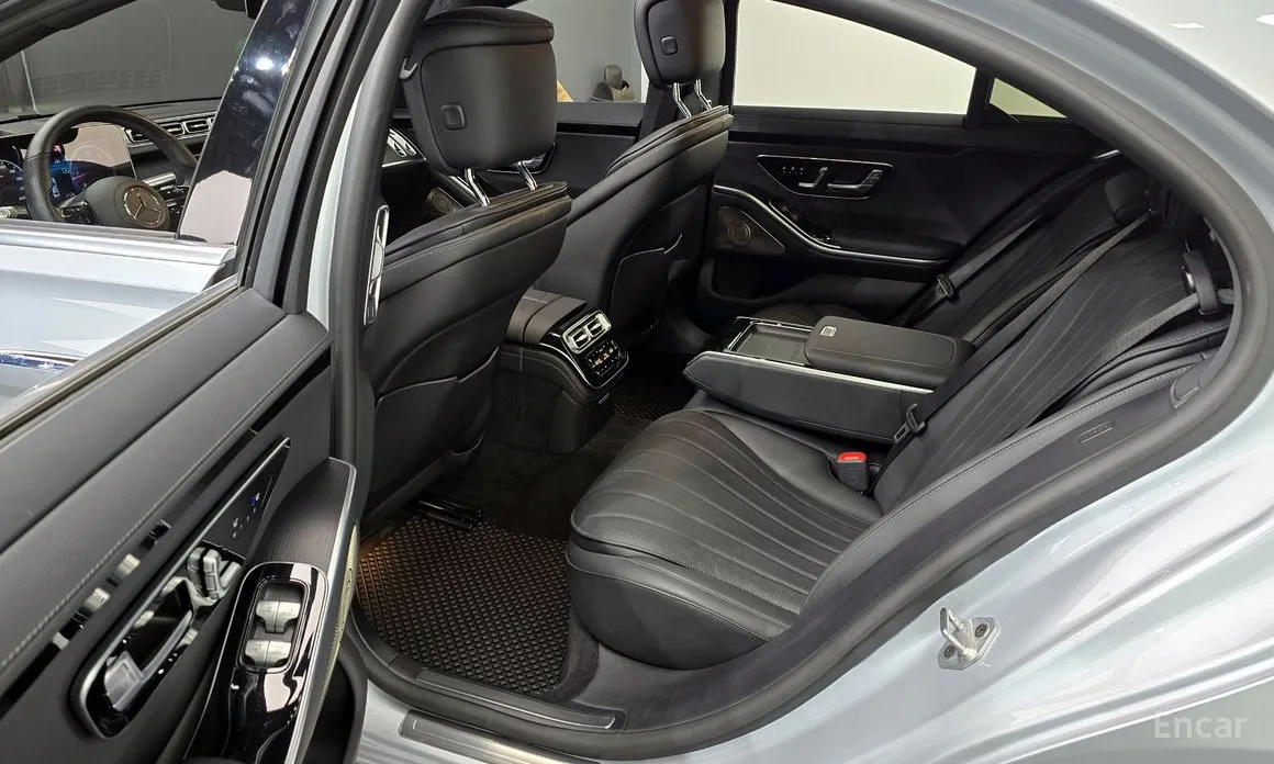 Фото 11 - Mercedes-Benz S-Class