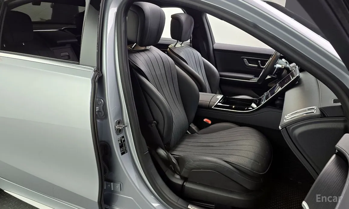 Фото 12 - Mercedes-Benz S-Class