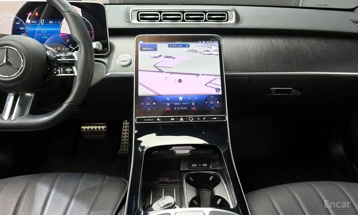 Фото 19 - Mercedes-Benz S-Class