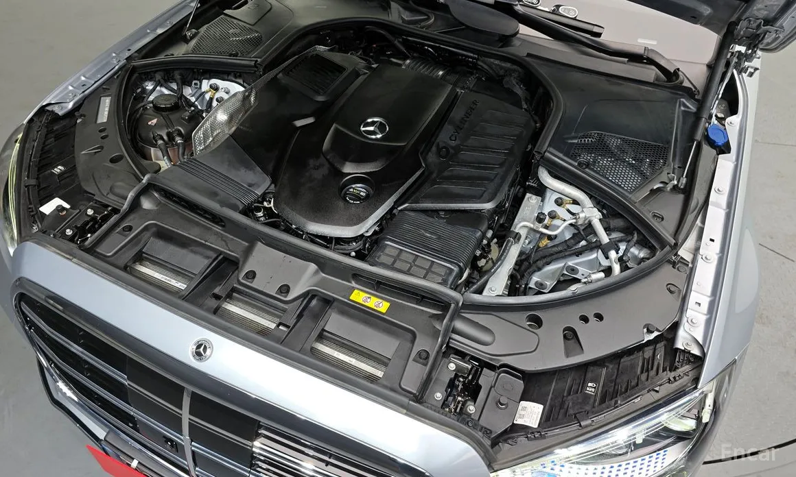 Фото 6 - Mercedes-Benz S-Class