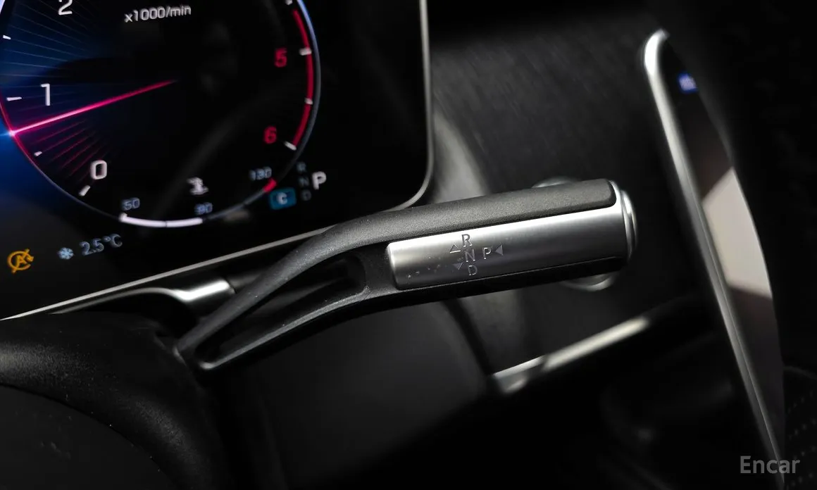 Фото 9 - Mercedes-Benz S-Class