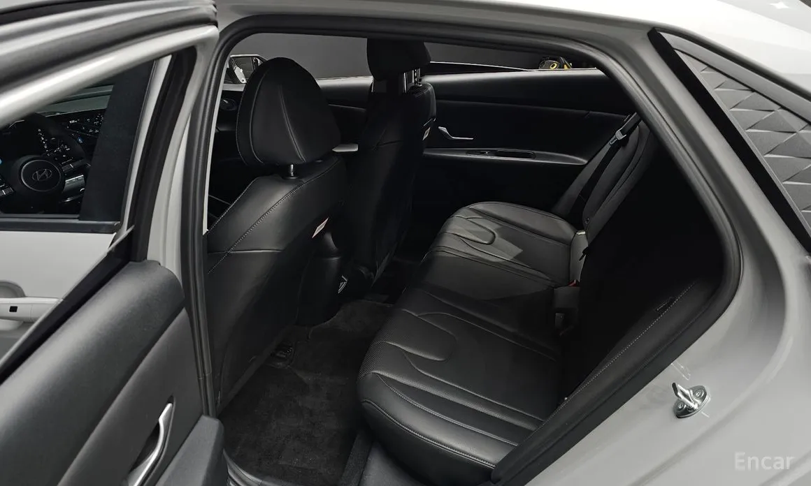 Фото 12 - Hyundai Avante