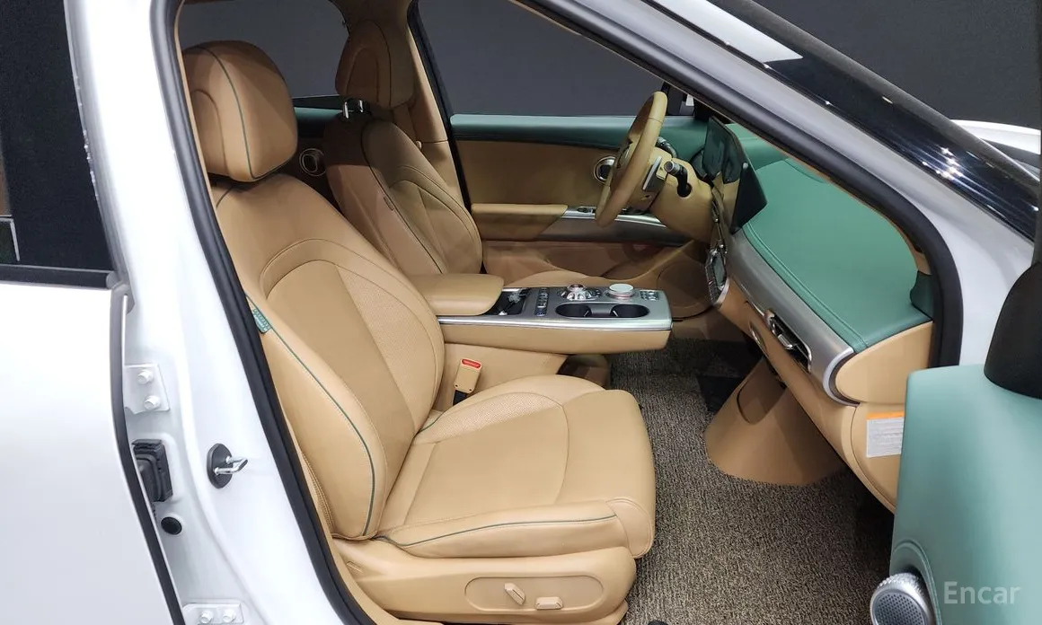 Фото 11 - Genesis GV60