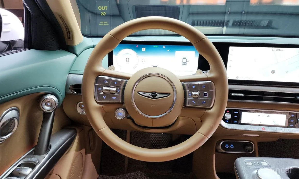 Фото 13 - Genesis GV60