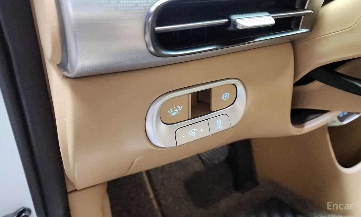 Фото 18 - Genesis GV60