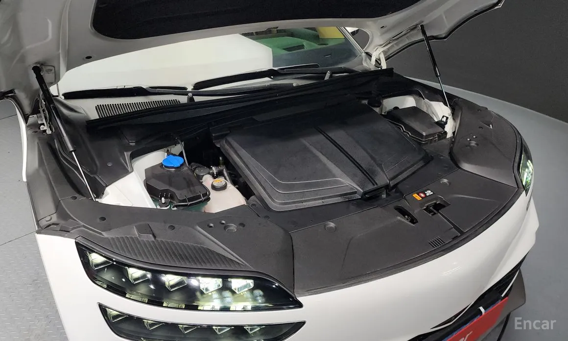 Фото 6 - Genesis GV60