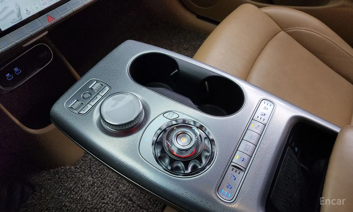 Фото 9 - Genesis GV60