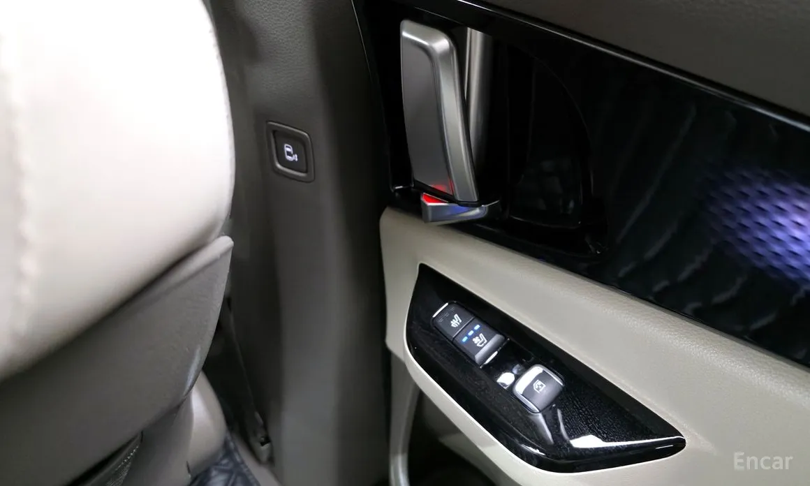 Фото 19 - Kia Carnival