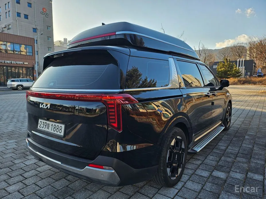 Photo 4 - Kia Carnival