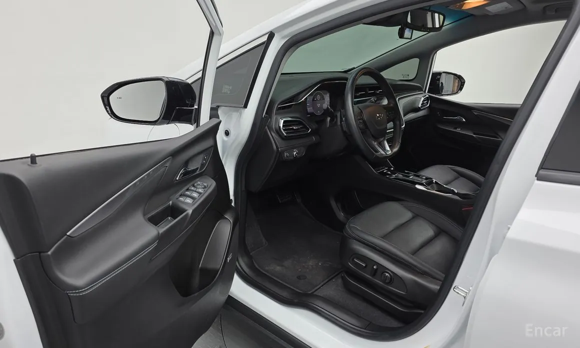 Фото 10 - Chevrolet Bolt EV