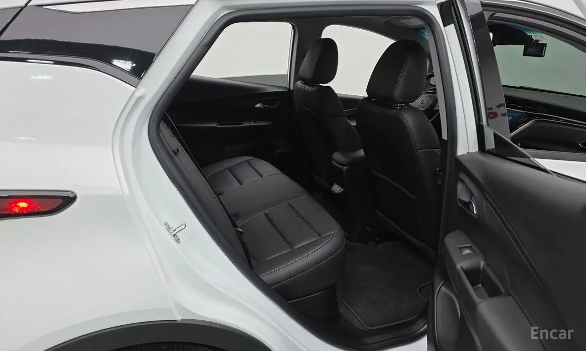 Фото 12 - Chevrolet Bolt EV