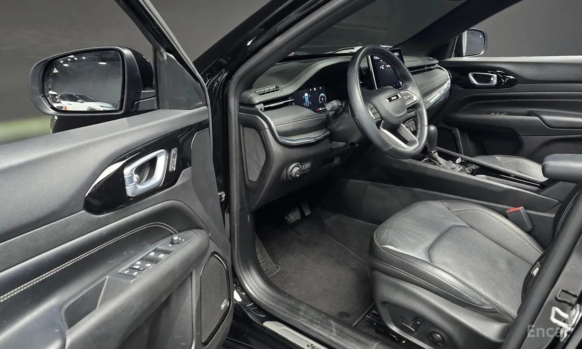 Фото 11 - Jeep Compass