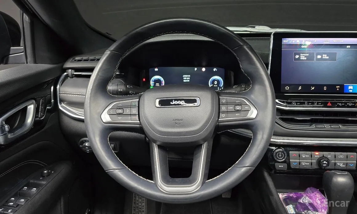 Фото 13 - Jeep Compass