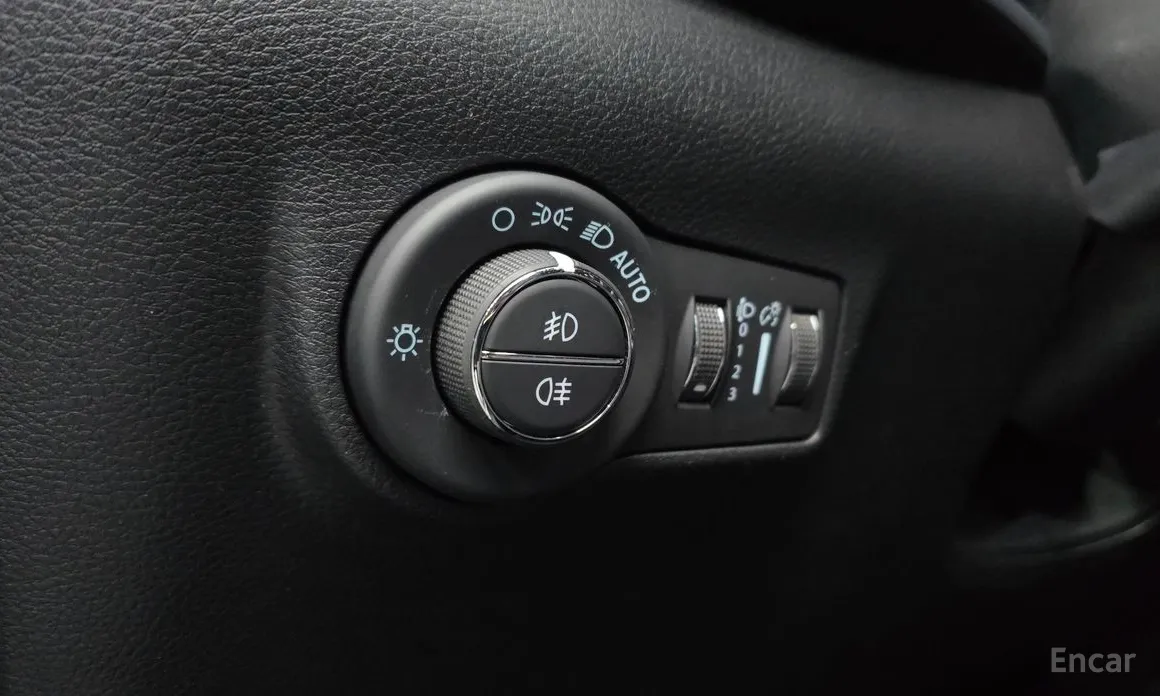 Фото 14 - Jeep Compass