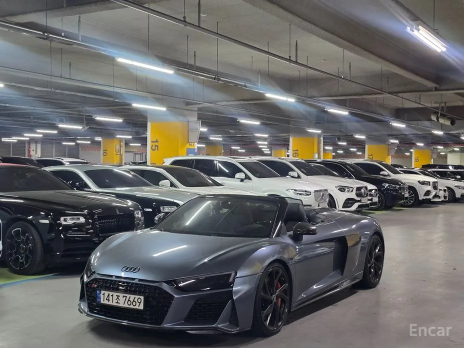 Фото 1 - Audi R8