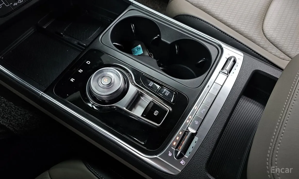 Фото 9 - Kia Carnival