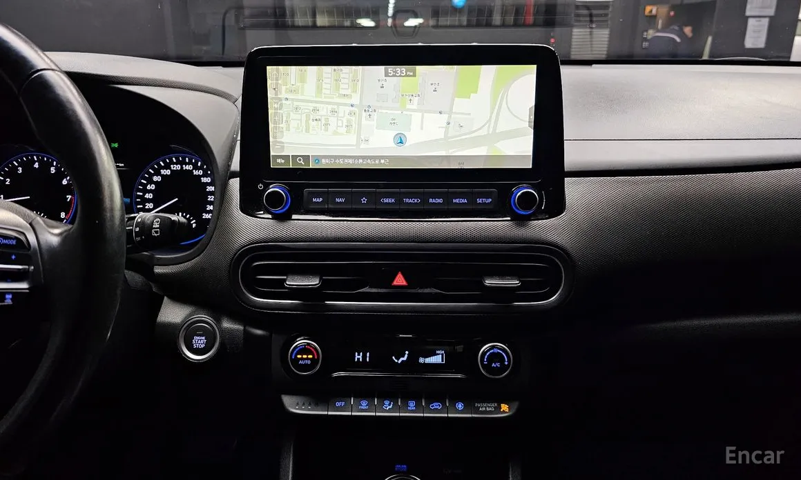 Фото 14 - Hyundai Kona