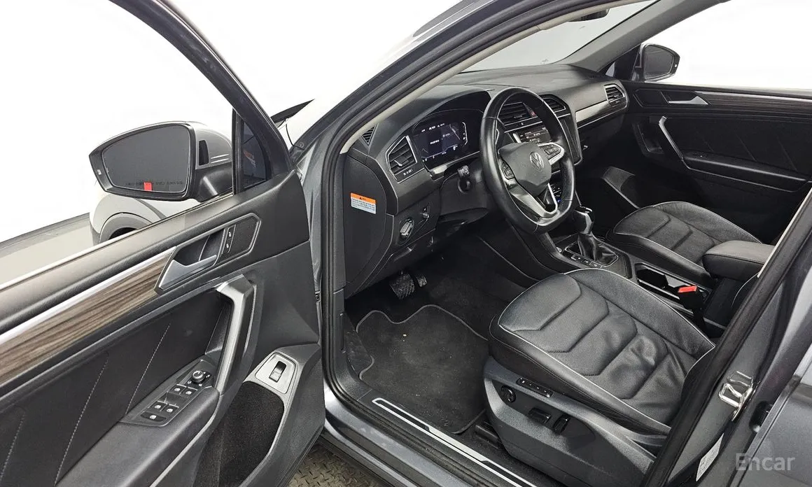 Фото 10 - Volkswagen Tiguan
