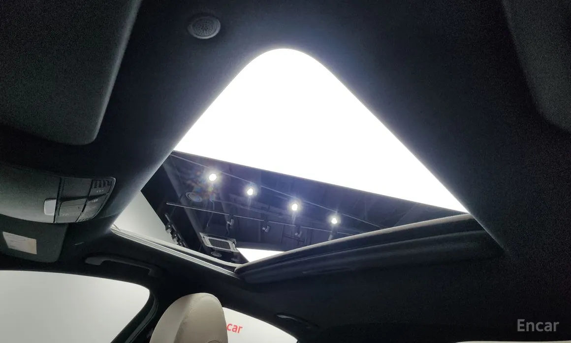 Фото 18 - Mercedes-Benz E-Class