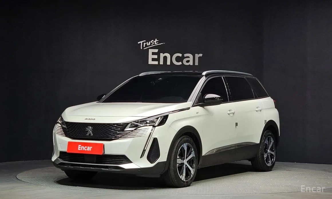 Фото 1 - Peugeot 5008