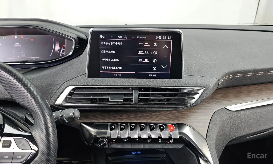 Фото 14 - Peugeot 5008