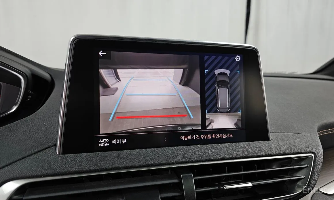 Фото 15 - Peugeot 5008