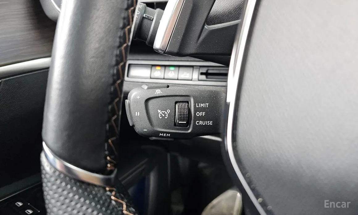 Фото 19 - Peugeot 5008