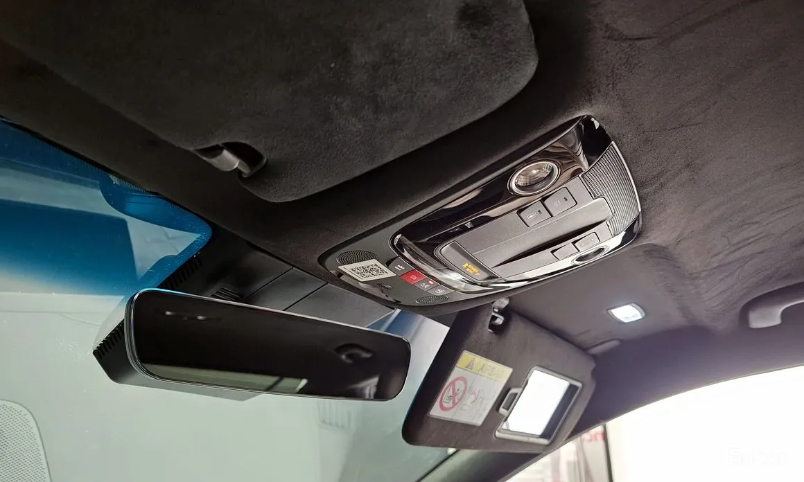 Фото 17 - Kia K8