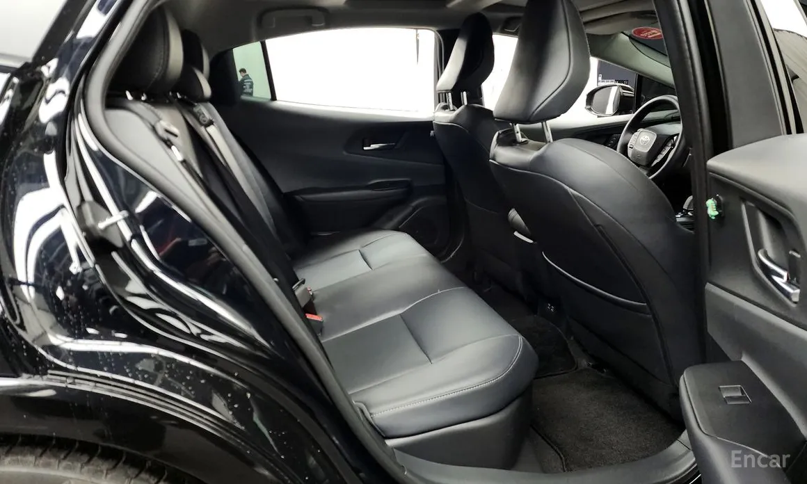 Фото 12 - Toyota Prius