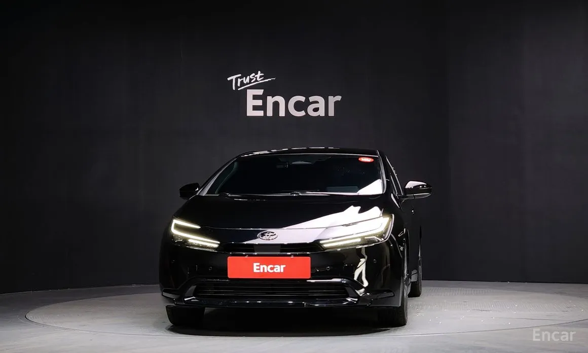 Фото 3 - Toyota Prius