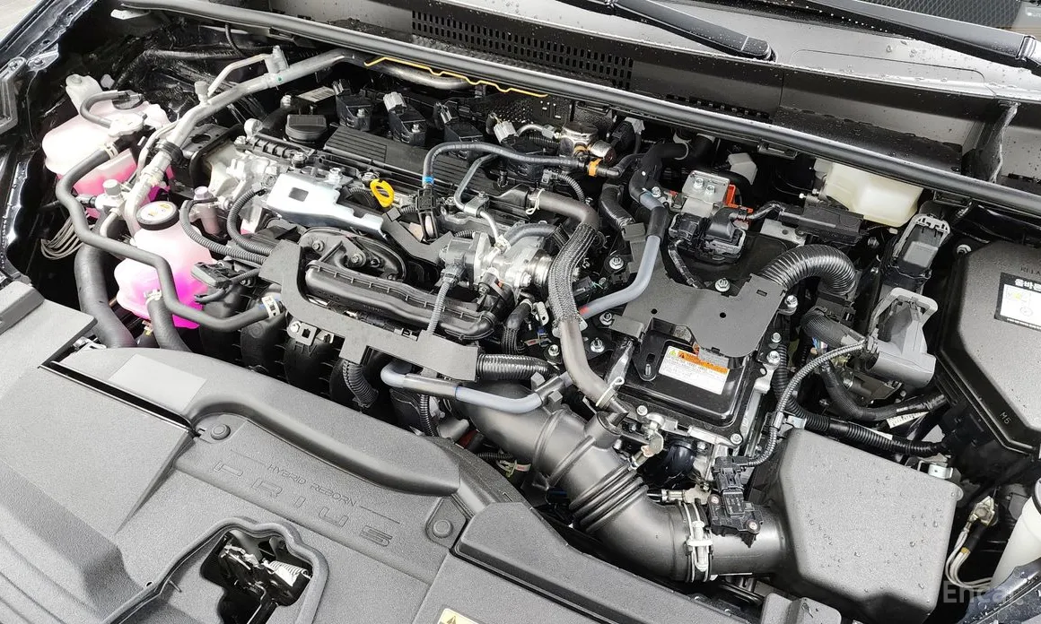 Фото 6 - Toyota Prius