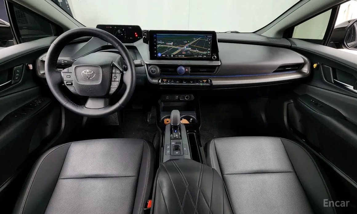 Фото 7 - Toyota Prius