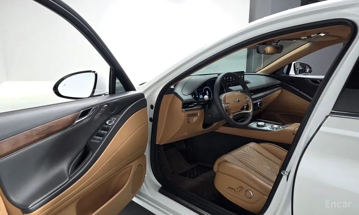 Фото 11 - Genesis G80