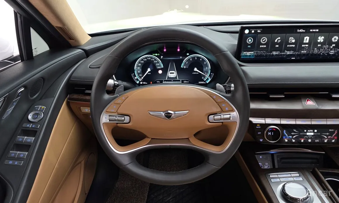 Фото 13 - Genesis G80
