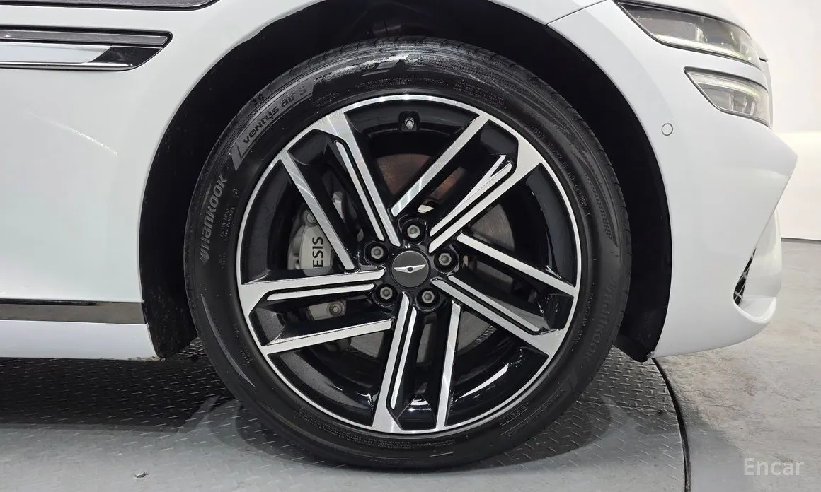 Фото 5 - Genesis G80