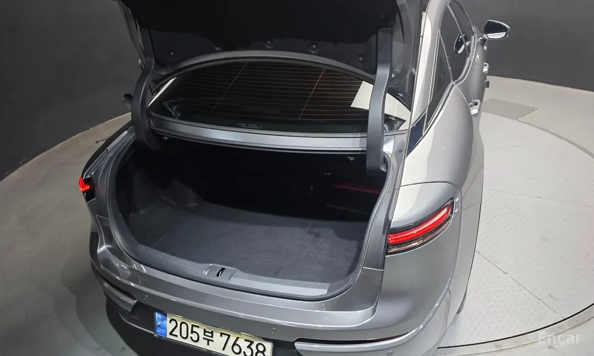 Фото 20 - Toyota Crown