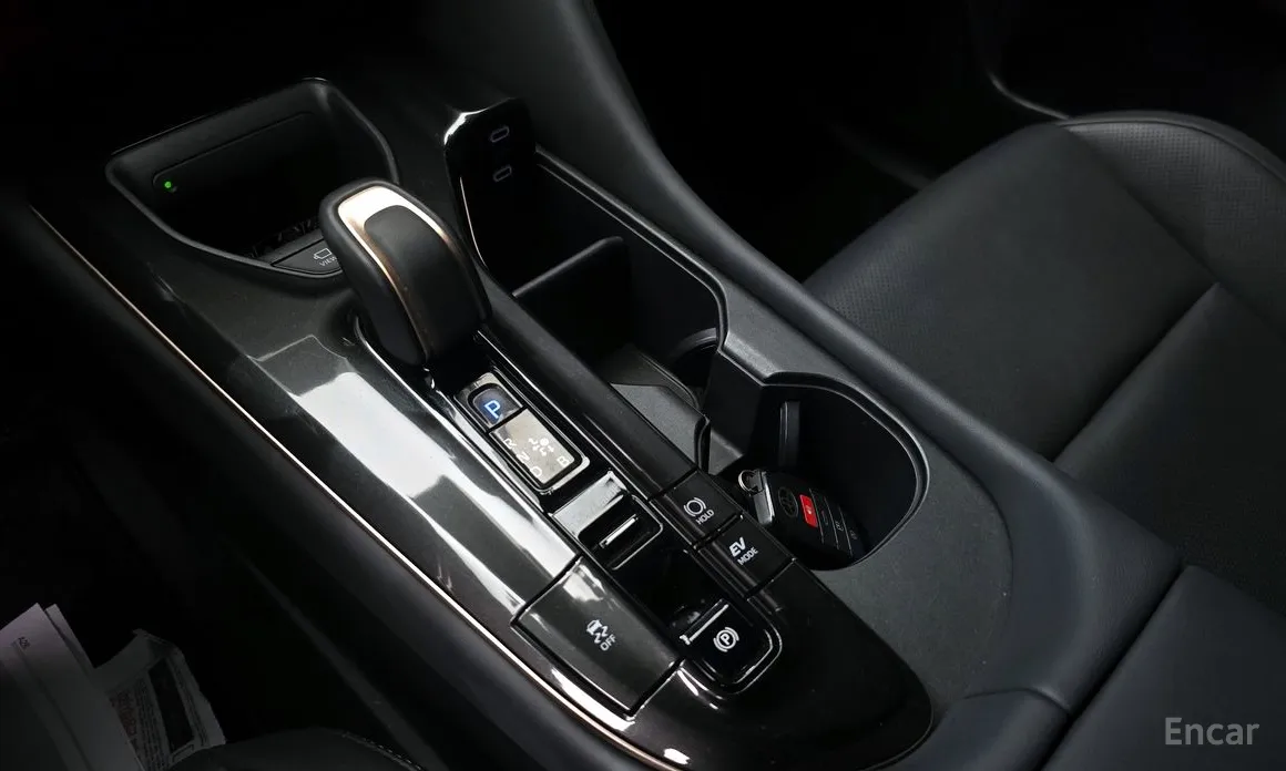 Фото 9 - Toyota Crown