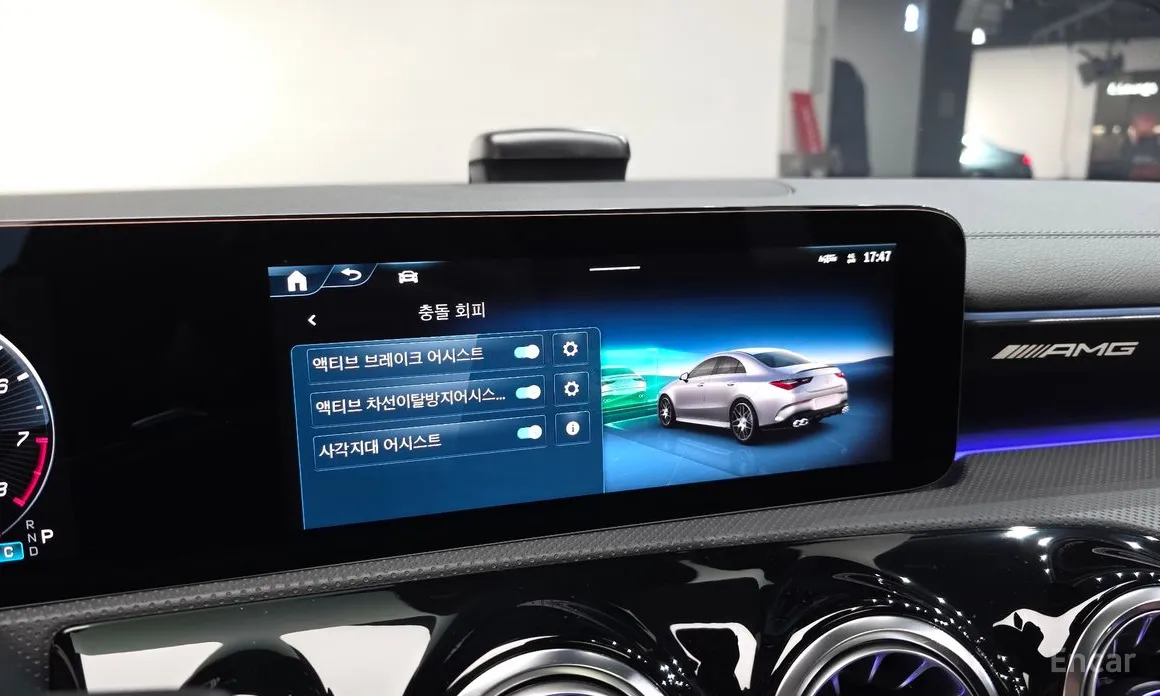 Фото 17 - Mercedes-Benz CLA-Class